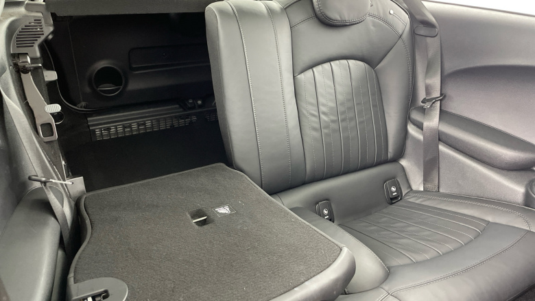 MINI Hatchback 1.5 Cooper Exclusive II 3dr [Comfort Pack] Petrol Hatchback